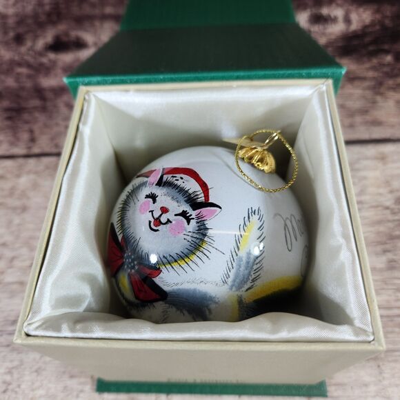 Cat Kitten Christmas Ornament Li Bien Reverse Hand Painted Pier 1 One 2017 w Box - Picture 10 of 14